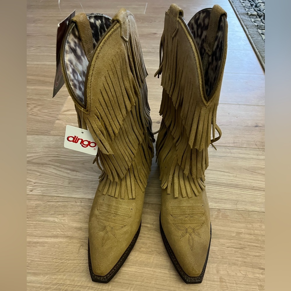 Dingo Women’s Fringe Cowboy Boots size 9.5